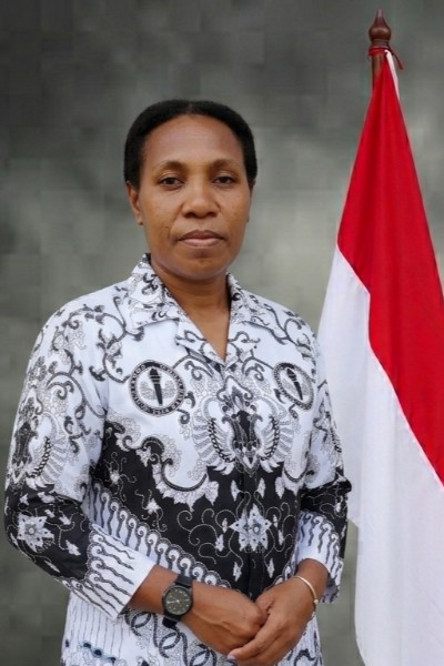 Lina Majefat, S.Pd